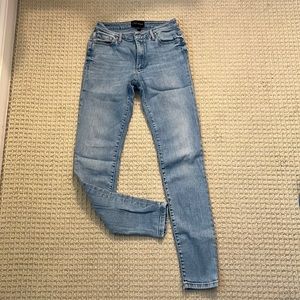 Black Orchid, light/summer wash jeans. Size 26